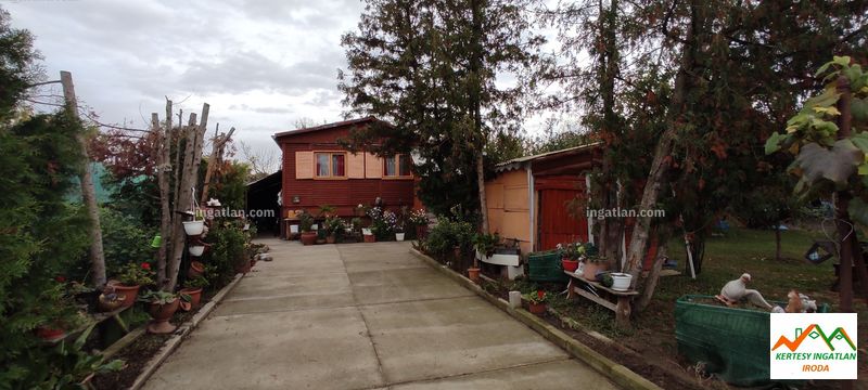 Listing photo