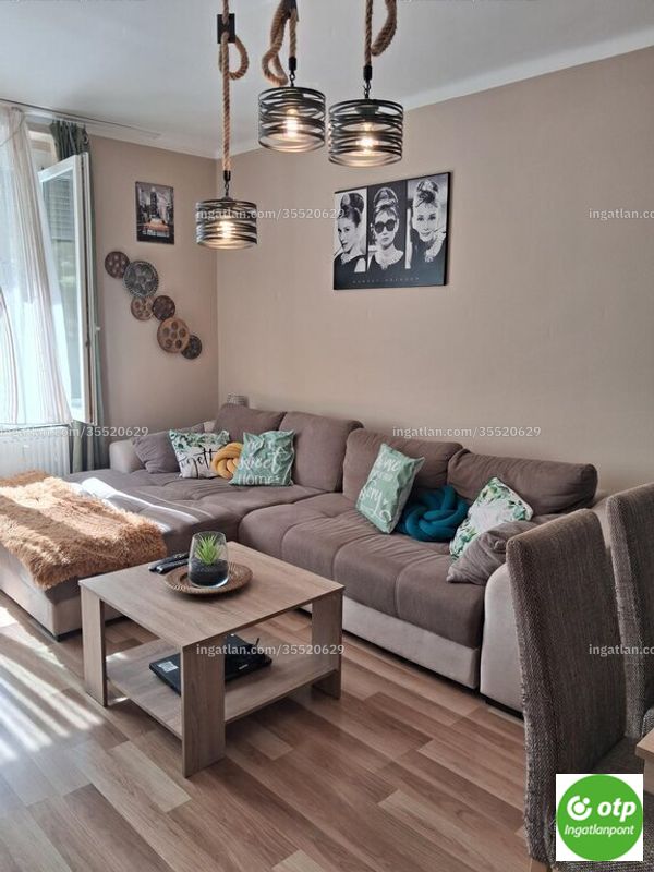 Listing photo