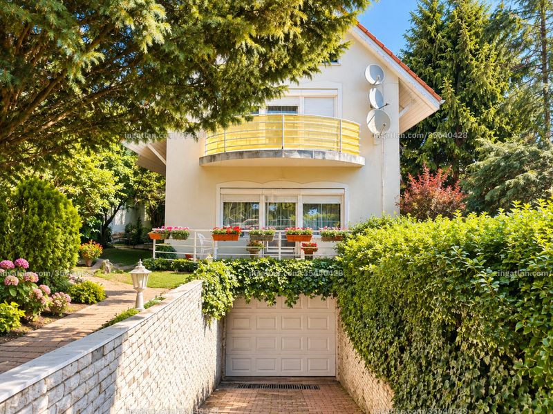Hirdetés fotója