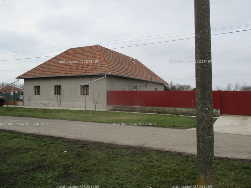 Hirdetés fotója